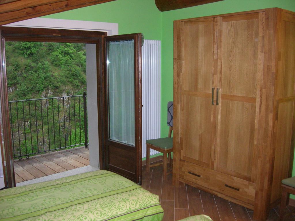 La Barmo Affittacamere Pietraporzio Room photo