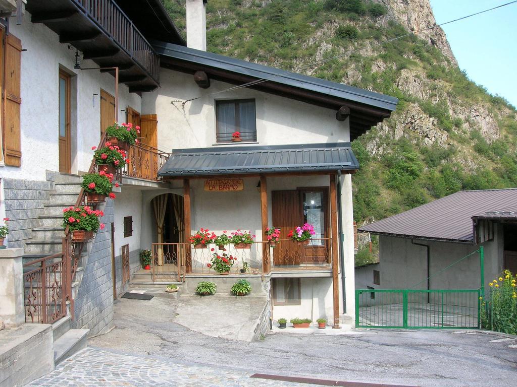 La Barmo Affittacamere Pietraporzio Exterior photo